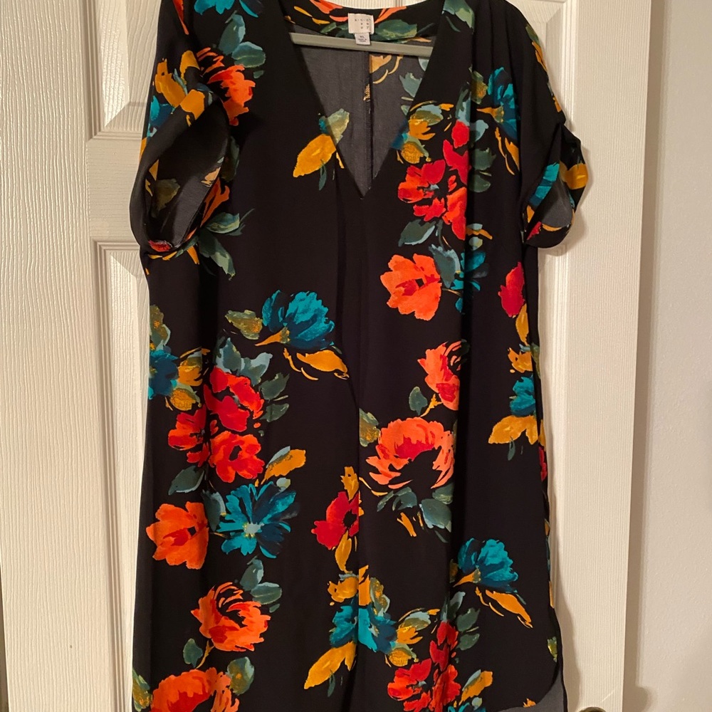 Floral Dress - Picture 4 of 5
